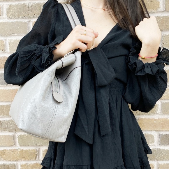 SALE‼️‼️ 💕Michael kors Chain tote gray + wallet - Picture 4 of 7